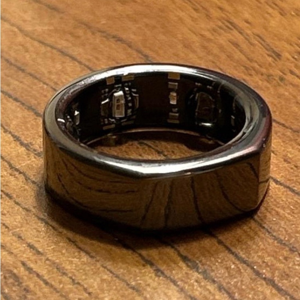 Oura Gen3 Heritage Black with Charger Size 9